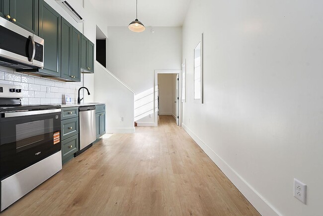 Interior Photo - The Benedict