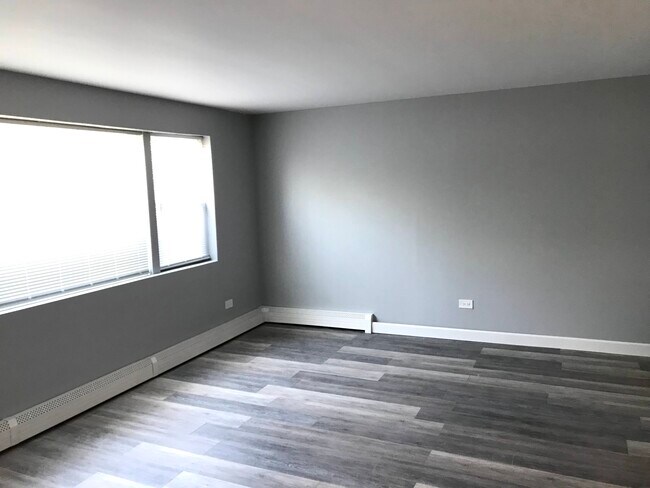 Foto del edificio - 8257 W Lawrence Ave