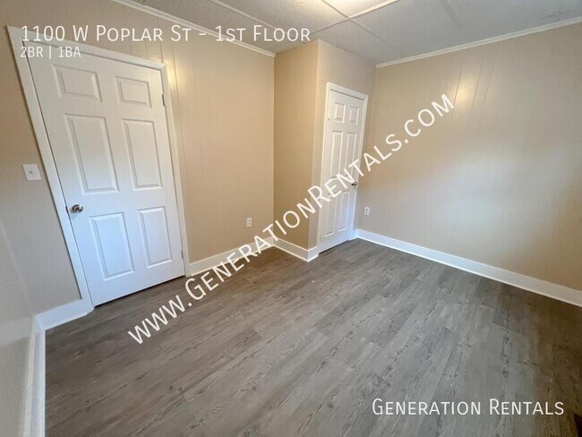 Foto del edificio - 1100 W Poplar St