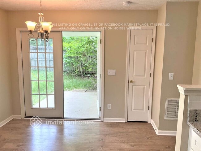 Building Photo - 175 Oak Grove Pl