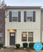 Building Photo - 11 Belhaven Dr