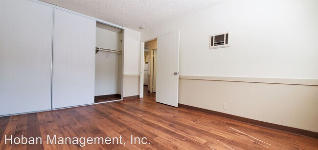Foto del edificio - 1043 S Sunshine Ave
