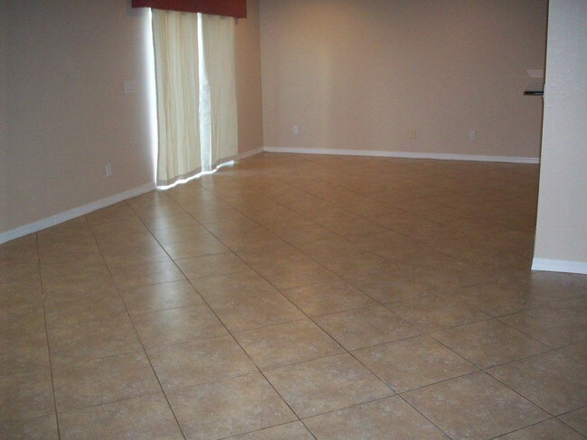 Foto del edificio - 1964 Providence Pl