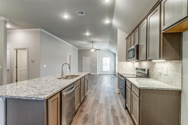 Building Photo - 2015 Gabriel Dr