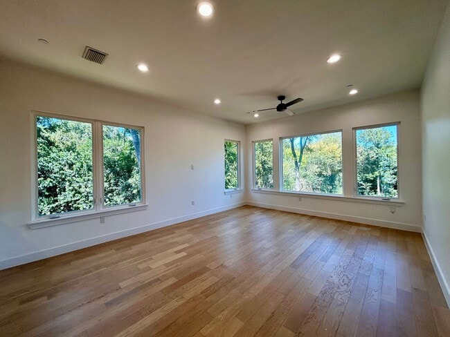 Foto del edificio - 4010 Clawson Rd