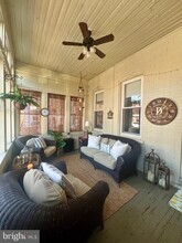 Building Photo - 1908 N Lincoln St