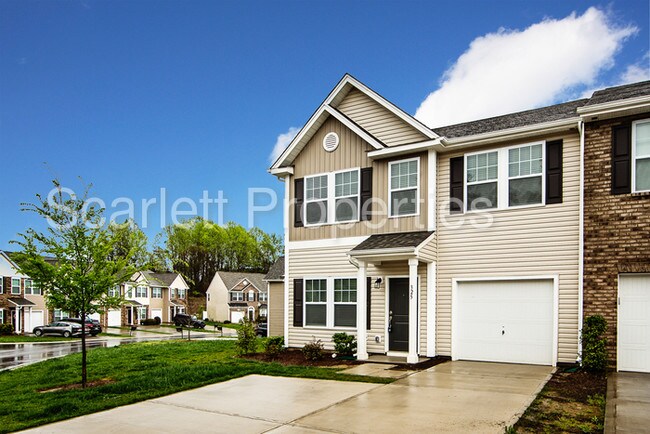 Building Photo - 325 Battery Cir