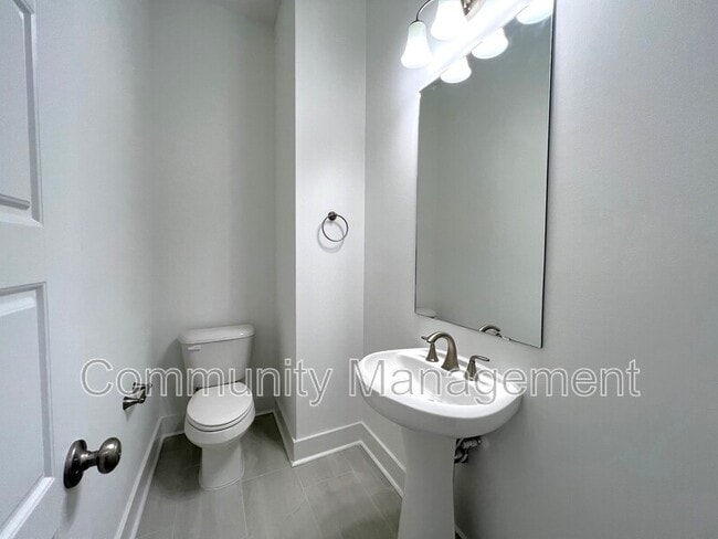 Building Photo - 1109 Briar Gate Dr