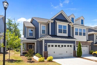 Building Photo - 637 Amber Meadows Way