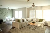 Foto principal - 2707 Woodridge Manor Dr