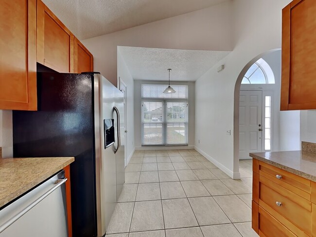 Building Photo - 8375 Fort Thomas Way