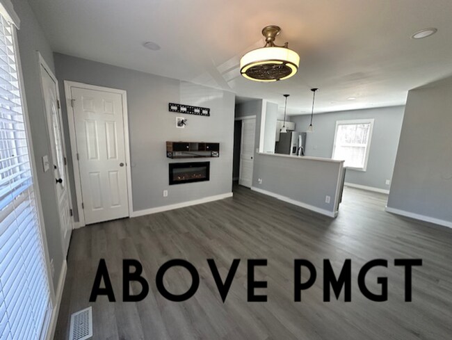 Foto del edificio - In Greer completely Renovated 3 bedroom - 2 bathroom Home