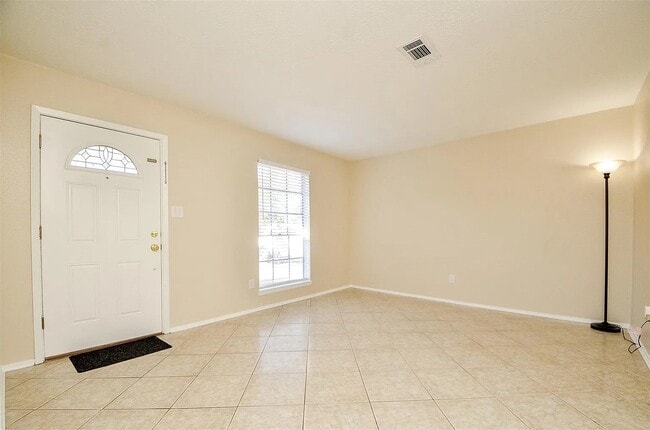 Foto del edificio - 10119 Leawood Blvd