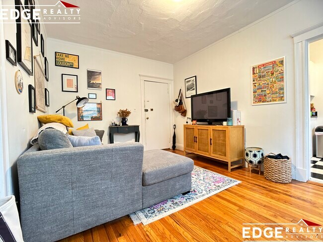 Building Photo - 120 Brainerd Rd