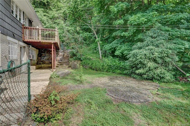 Backyard view 1 - 30 Leroy Plz
