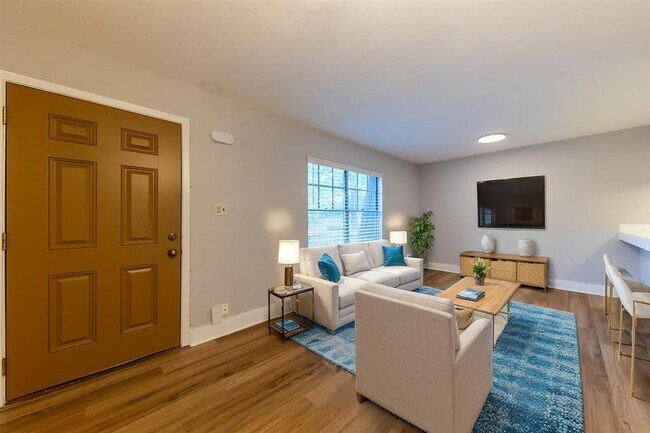 Foto del edificio - 7801 Shoal Creek Blvd