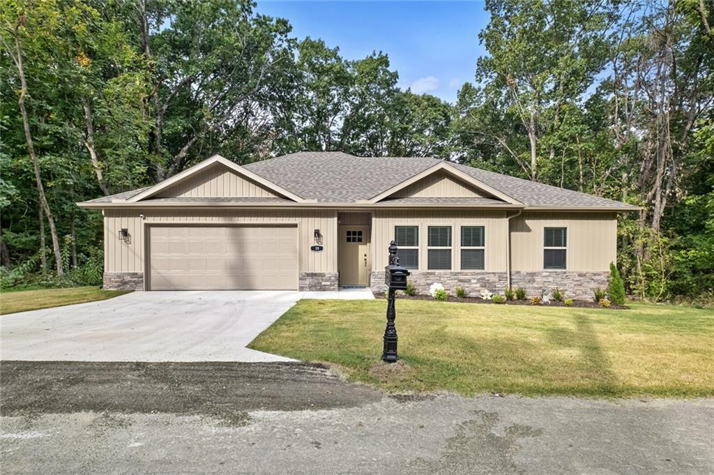 Foto principal - 19 Coylton Dr