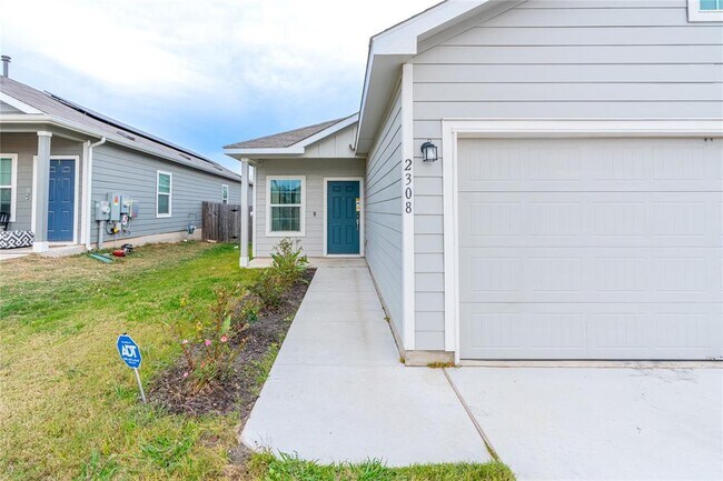 Foto del edificio - 2308 Nightview Dr