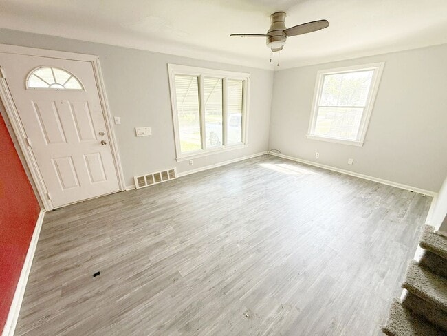 Foto del edificio - 3 BED 2 BATH BEAUTIFUL SINGLE FAMILY HOME