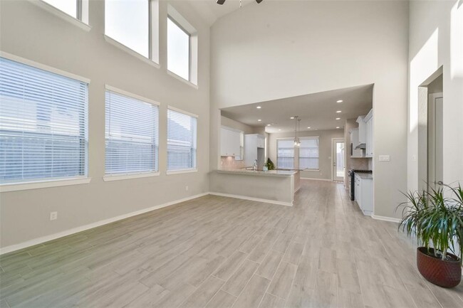 Foto del edificio - 29130 Parker Heights Ln