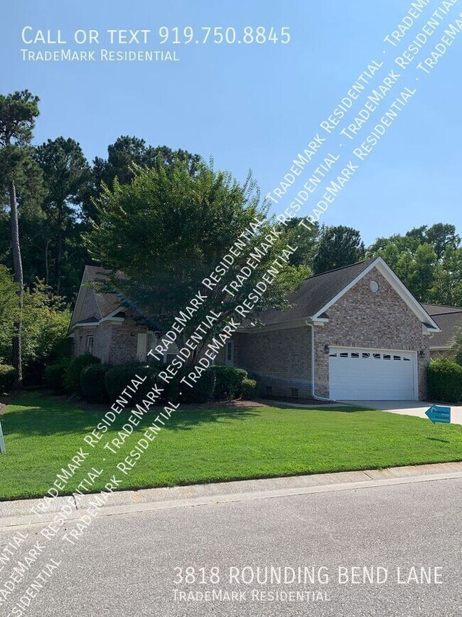 Foto del edificio - 3818 Rounding Bend Ln