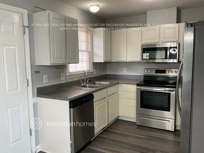 Foto del edificio - 1128 Holly Pointe Dr