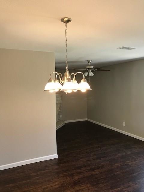 Building Photo - 3845 Newport Dr