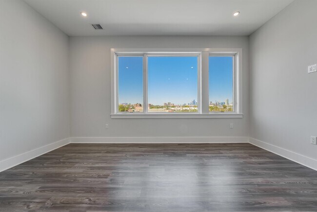 Foto del edificio - 658 Grand St