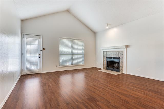 Foto del edificio - 3110 Devonshire Dr