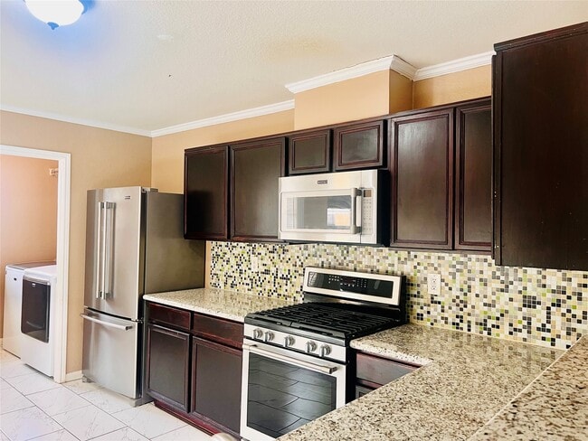 Foto del edificio - 6423 Mildenhall Ct