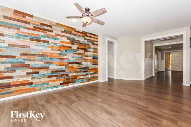 Foto del edificio - 732 Carlsbad Dr