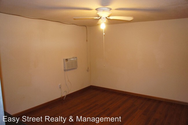 Building Photo - 4 br, 2 bath House - 12821 S. Tuthill Road