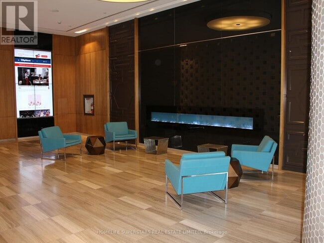 Building Photo - 36 Park Lawn Rd