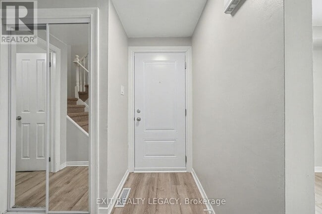 Building Photo - 72 Ferguson Dr