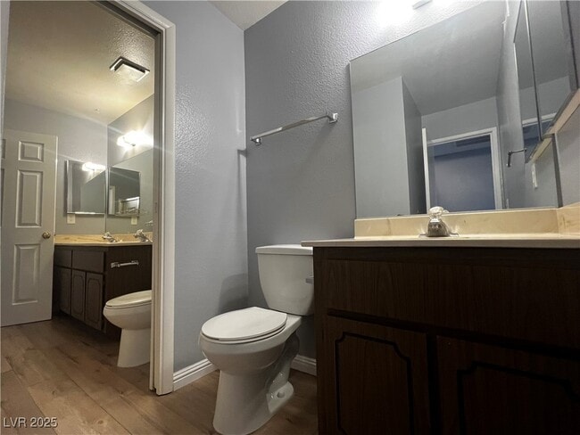 Foto del edificio - 301 Brookside Ln