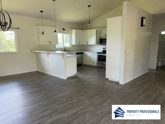 Building Photo - Gorgeous Home in Mt. View