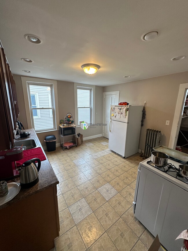 Foto del edificio - 87 Gardner St