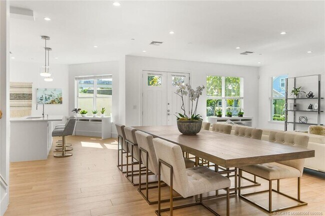 Foto del edificio - 55 SE Seminole St