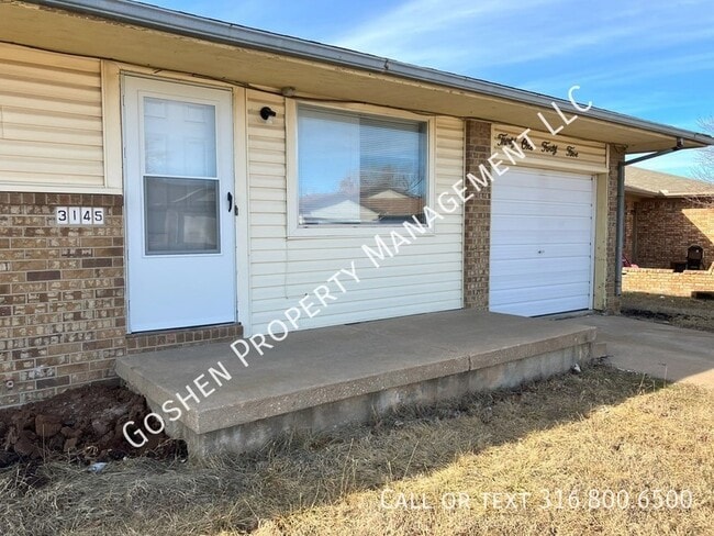 Building Photo - Comfy and Clean with Large Kitchen