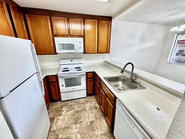 Foto del edificio - Cozy and Rustic 1 bedroom, 1 bathroom cond...