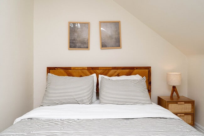 Photo du bâtiment - 23 Parkside Dr