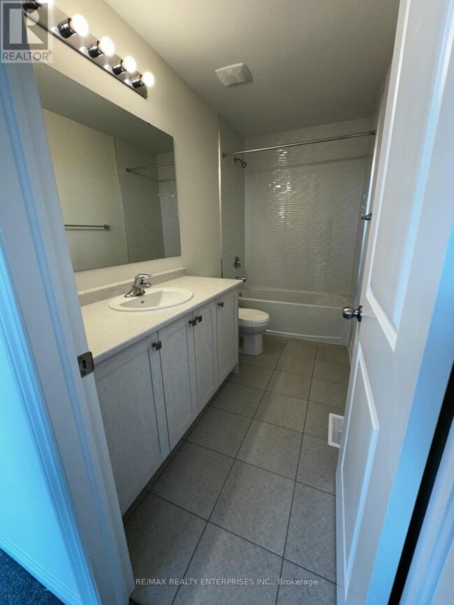 Building Photo - 3947 Lodi Rd