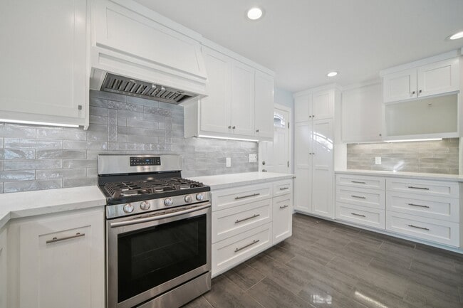 Foto del edificio - 1854 Homeworth Dr