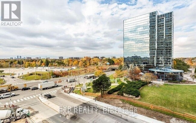 Building Photo - 2033 Kennedy Rd