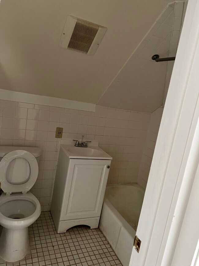 Foto del edificio - 54 Ashwood Ave