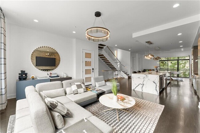 Foto del edificio - 906 Lenox Blvd