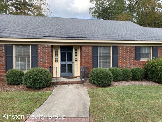 Building Photo - 2 br, 2 bath House - 821 Greenbriar Road