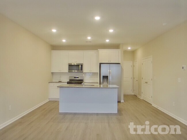 Foto del edificio - 16 Beautyberry St