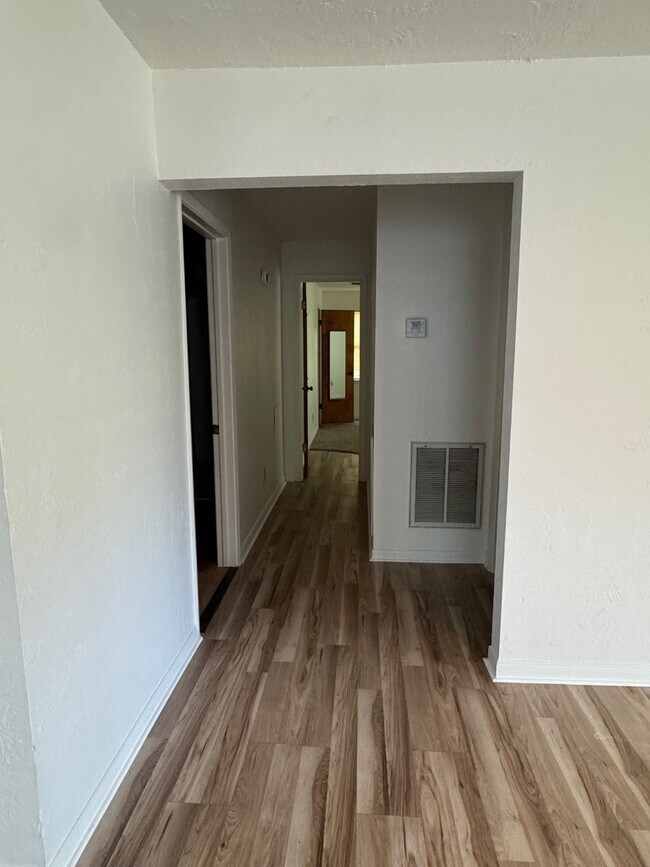 Foto del edificio - 18121 Atkinson Ln