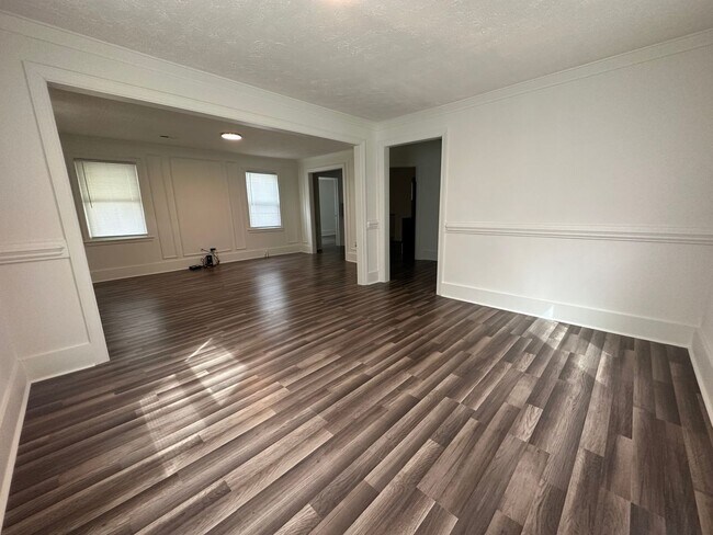 Foto del edificio - 1814 Newark Ave